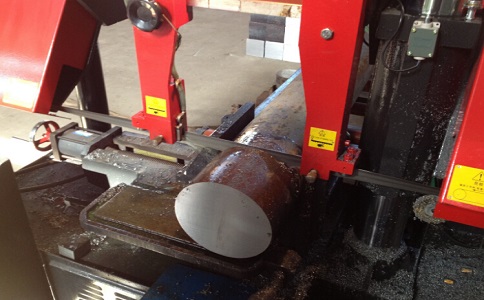 共青城卧式带锯床加工时出现明显振荡如何排查？